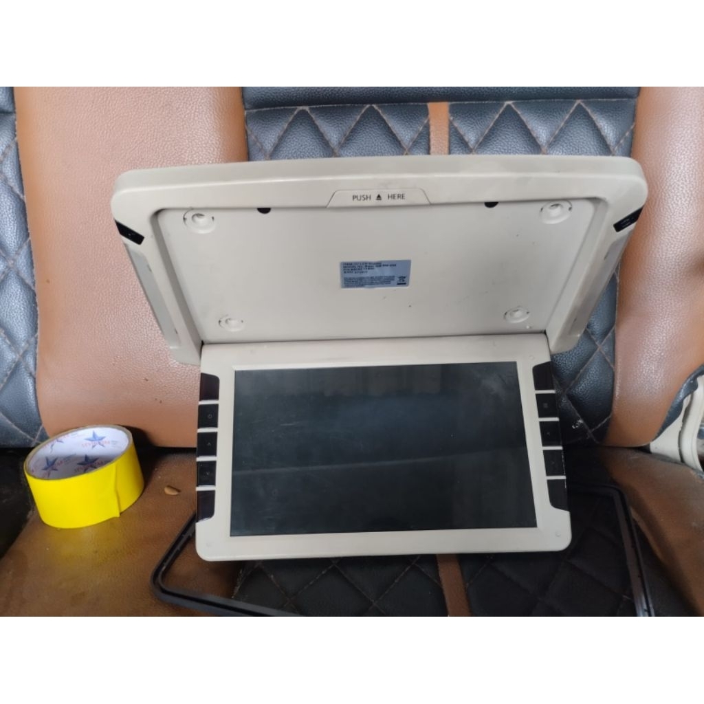 tv plafon livina L11 copotan