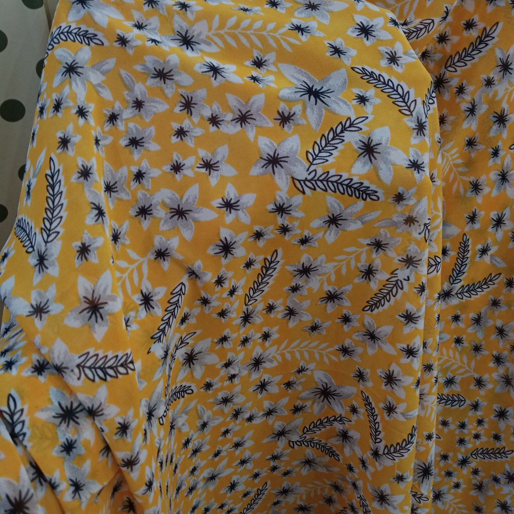 Kain Ceruti motif - Kain Ceruty Motif Bunga - Kain Meteran