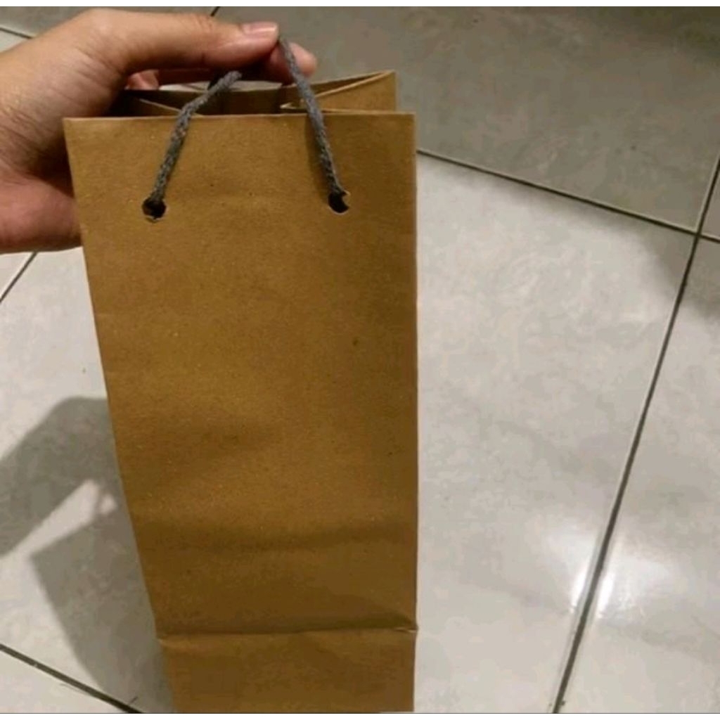

S ( S49 ) PAPER BAG POLOS WARNA HITAM DAN COKLAT/ PAPERBAG SOUVENIR BAHAN BOX KRAFT