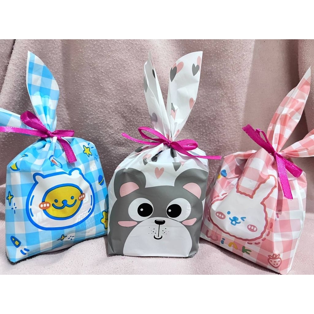 

Mini gift snack susu || Hampers mini || hampers ulang tahun/wisuda/hari raya