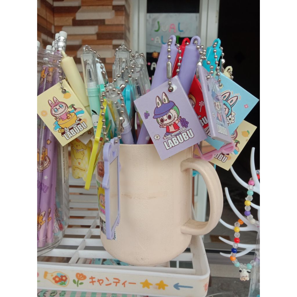 

Pulpen Karakter Sanrio Labubu