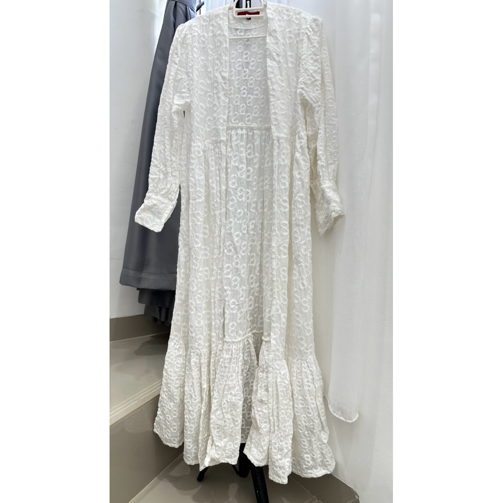 Preloved Amina Dress. Cradigan Buttonscarves Benang jarum full of B. Size M