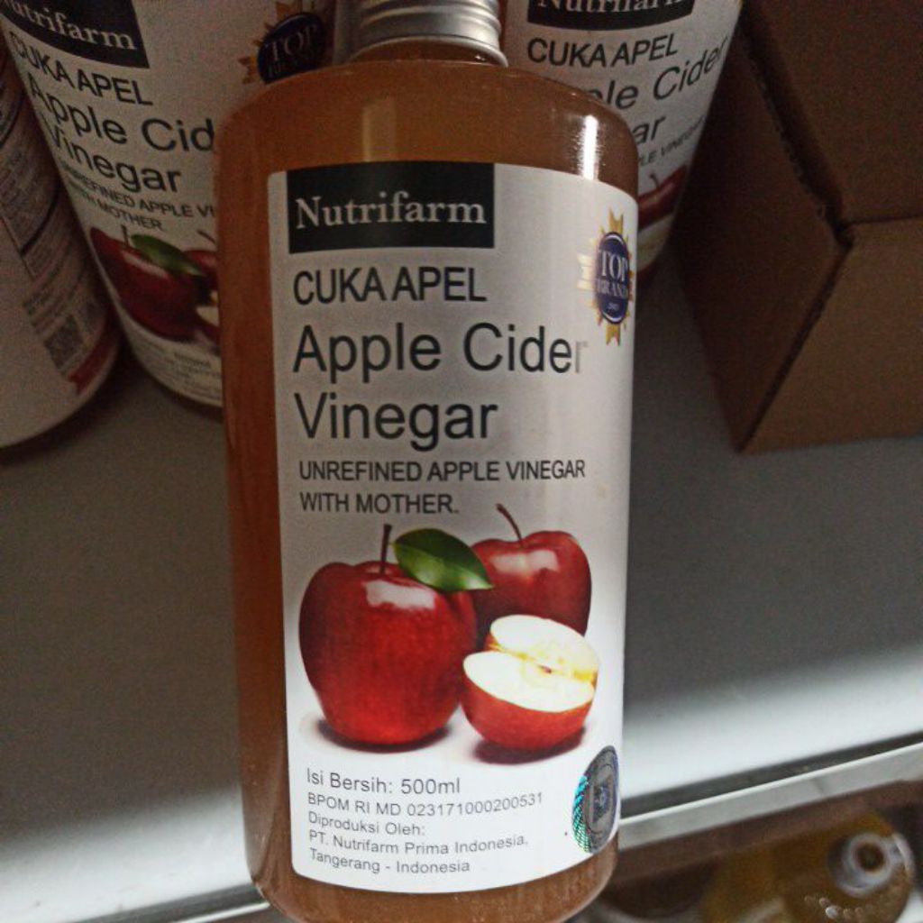 

Nutrifarm Cuka Apel Organik With Mother Appel cider vinegar 500ml