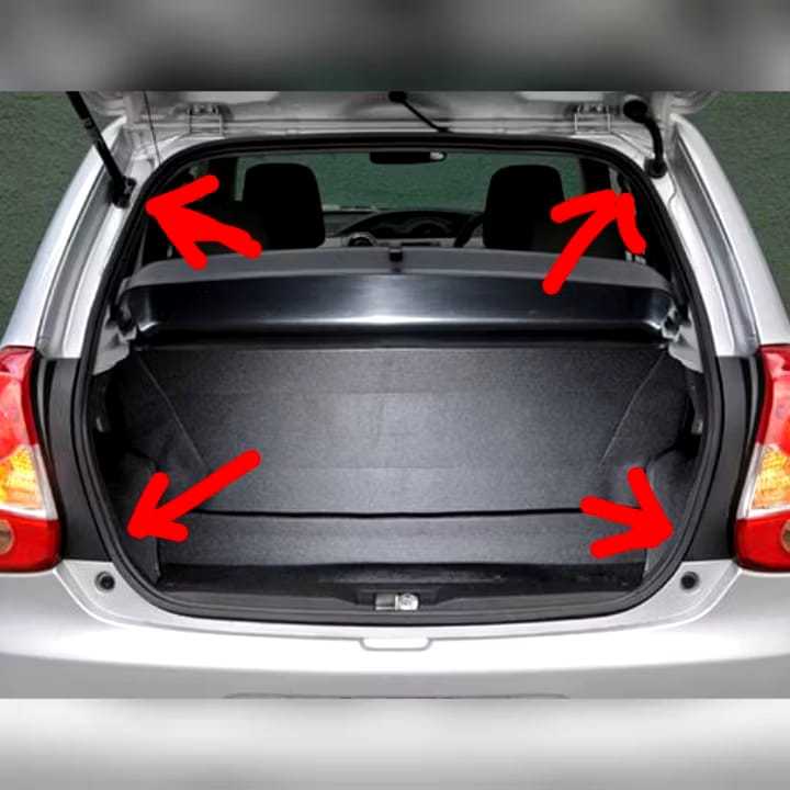 karet pintu bagasi jazz brio mobilio