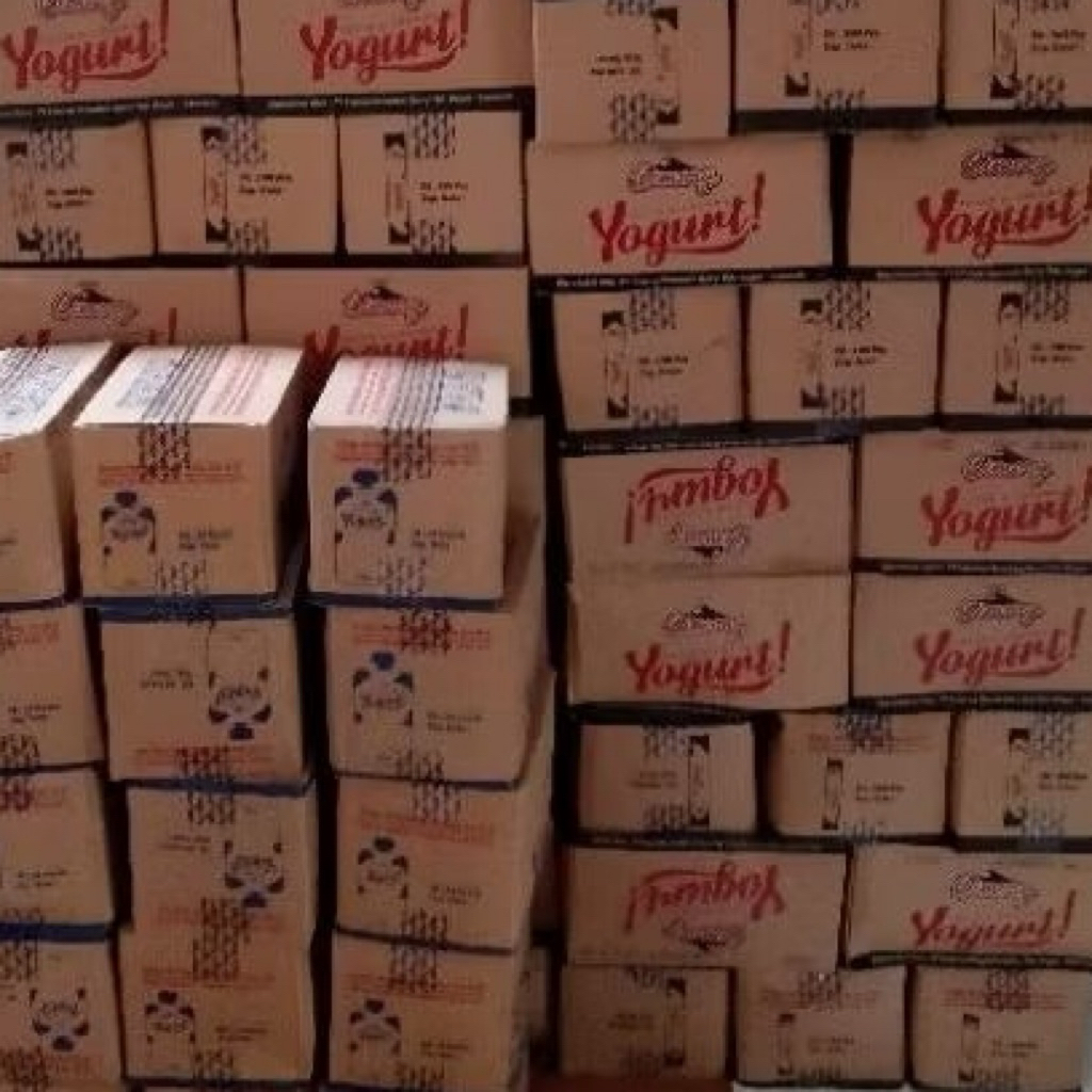 

Cimory STICK Yoghurt Squeeze 40 Gr 1 Dus Isi 100 Pcs