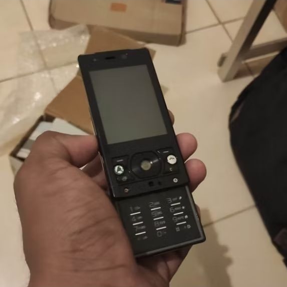 Sony Ericsson G705