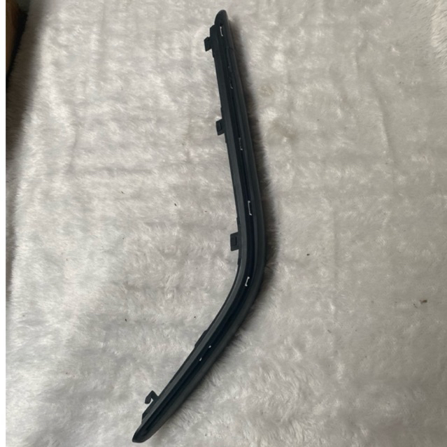 Trim List Molding Bumper Mercedes Benz W203 (2000-2007)