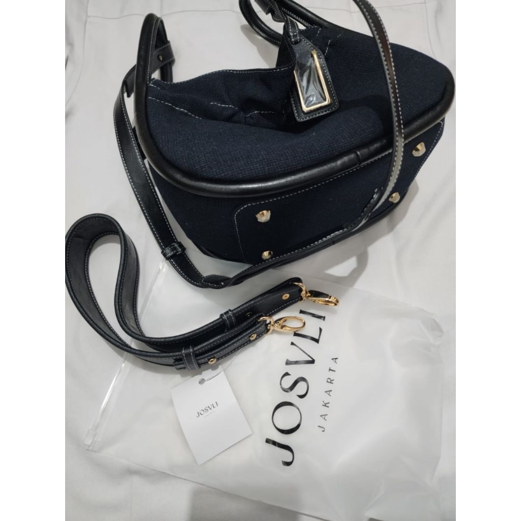 preloved tas josvli warna hitam