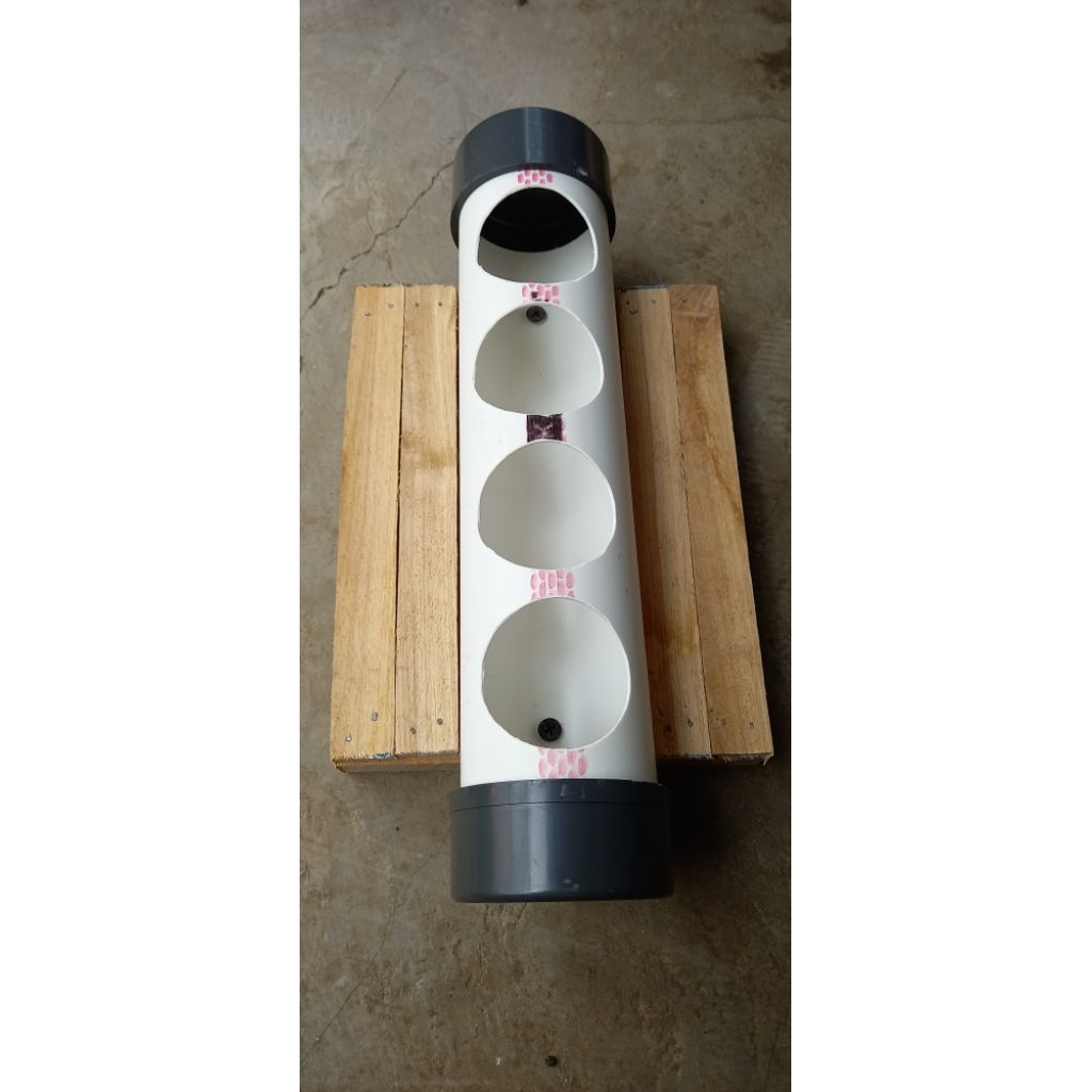 Tempat Pakan Anti Tumpah untuk Anakan ayam hias,anakan ayam hutan