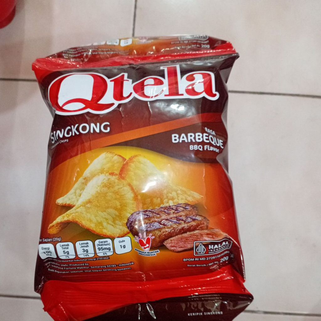

Qtela Singkong Rasa BBQ Flavor 1 Renteng isi 10 Pcs