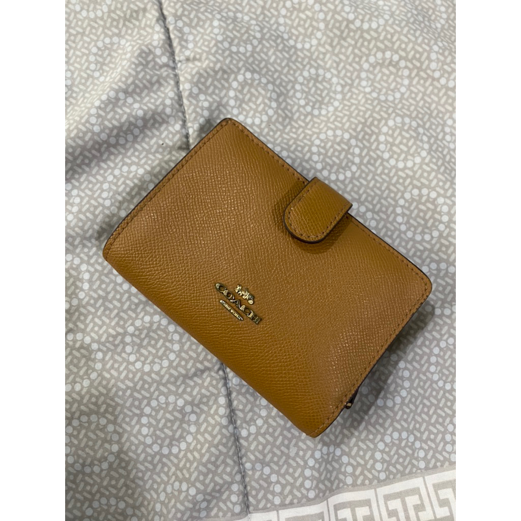 Coach Medium Corner Zip Wallet Original