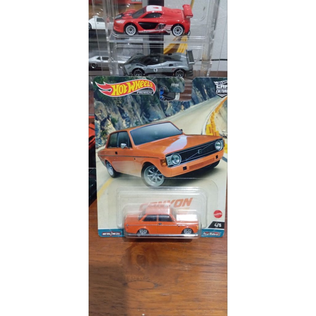 Hotwheels Premium 73 Volvo 142 GL