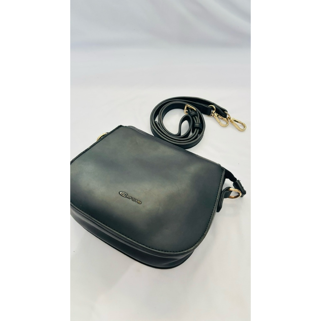 preloved tas emsio Elizabeth hitam