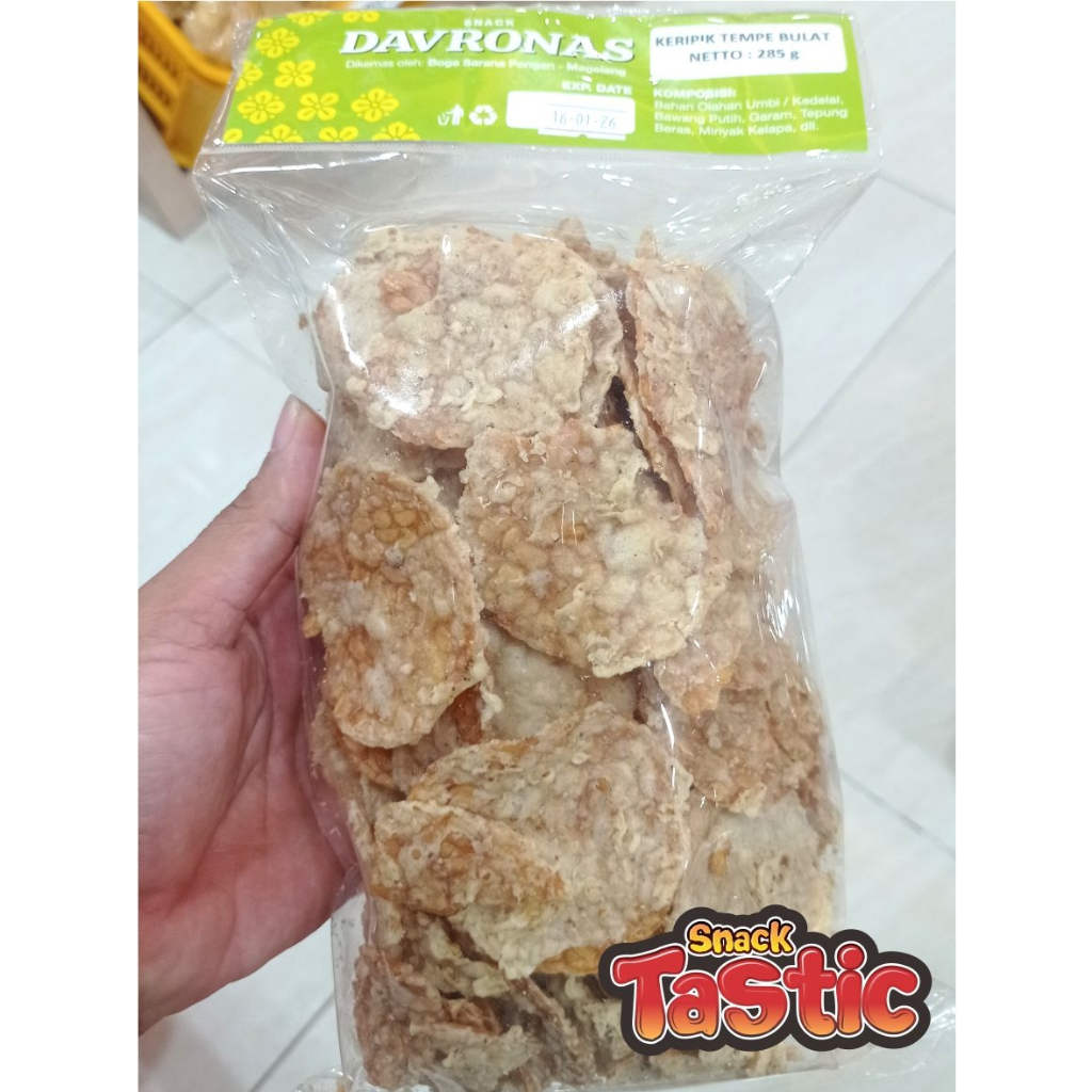

KERIPIK TEMPE BULAT DAVRONAS 285gr snack camilan dan oleh-oleh khas Magelang, Jogja, purworejo