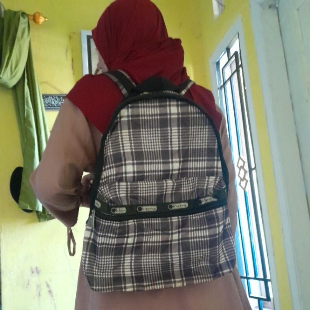 Ransel Lesportsac branded original lengkap tag pl preloved second koleyahh