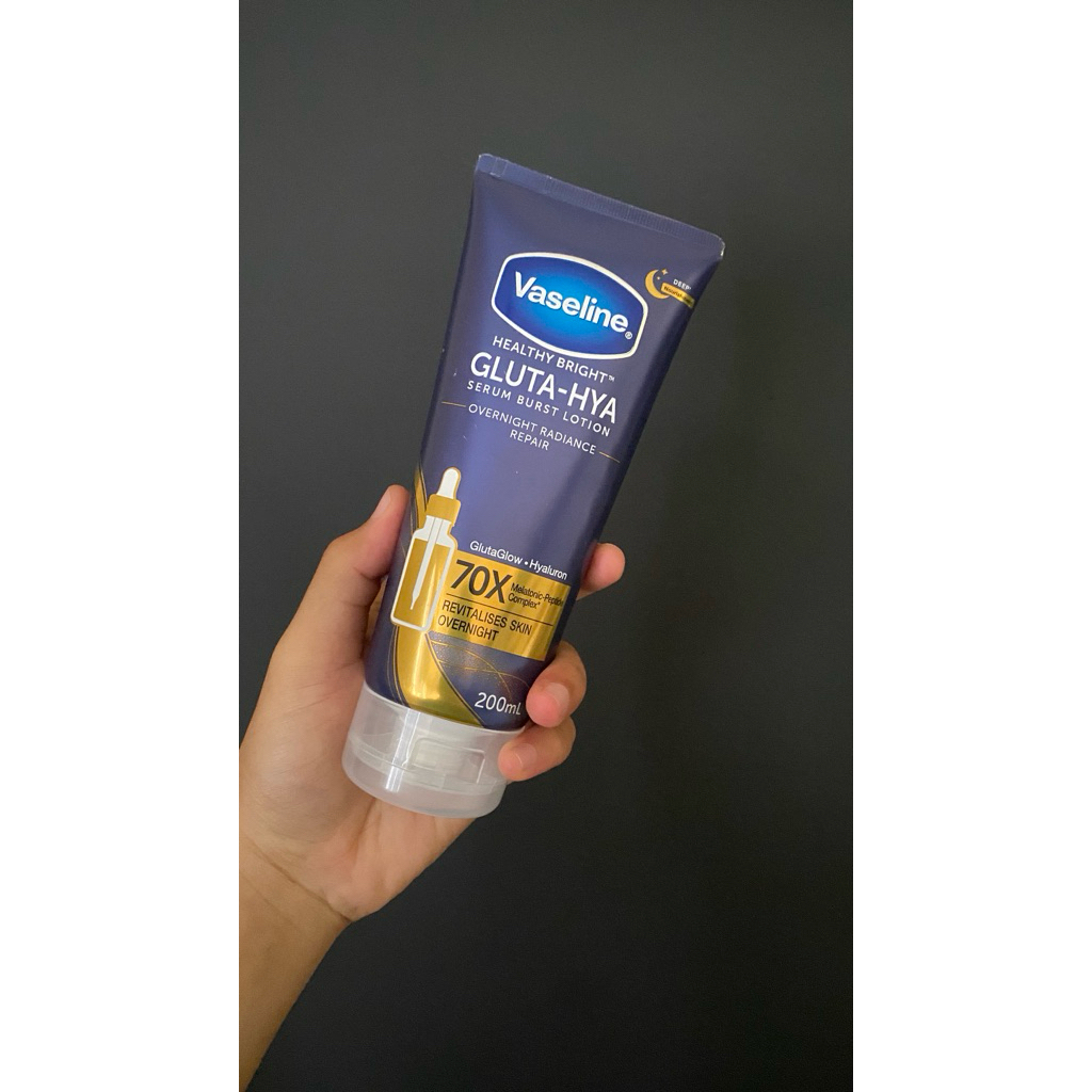 Vaseline Gluta-Hya Overnight Radiance