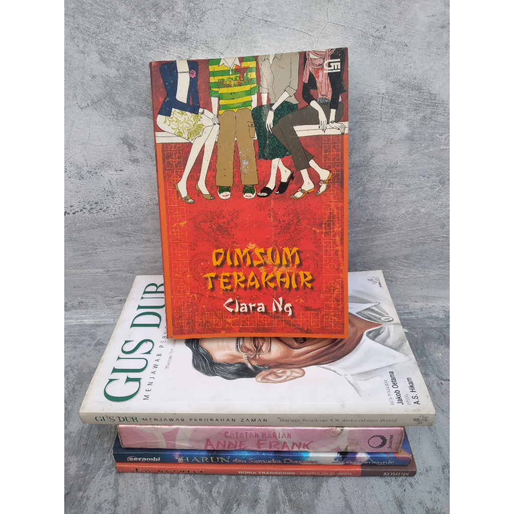 Buku Dimsum Terakhir [Novel] Penulis: Clara Ng