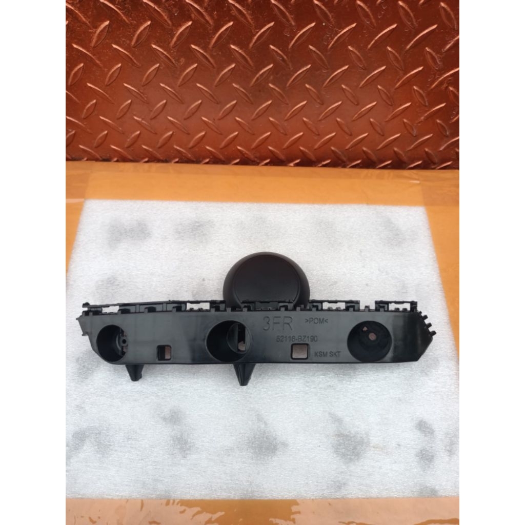 support barcket bemper depan mobil calya Sigra