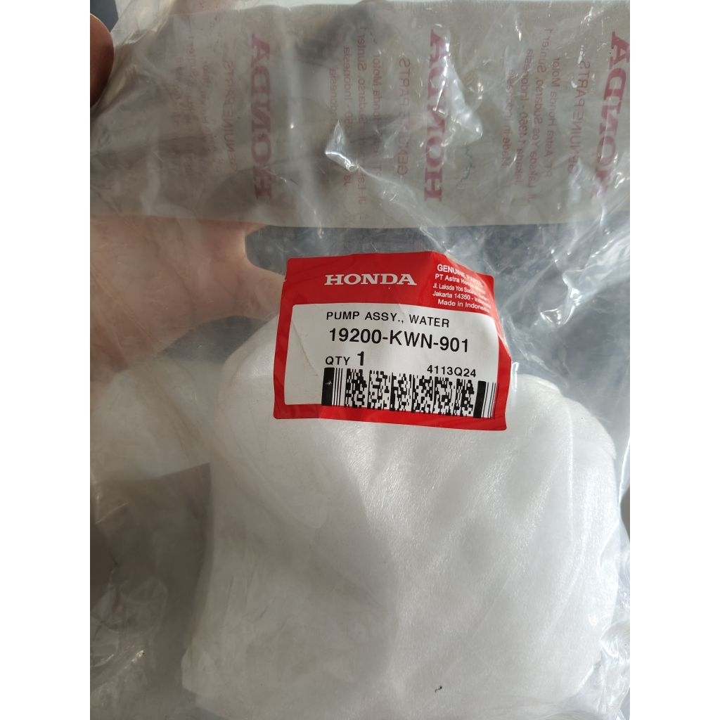 WATER PUMP PCX 150, VARIO 125/150 / PUMP ASSY WATER PCX 150, VARIO 125/150 / ASLI/ORIGINAL AHM