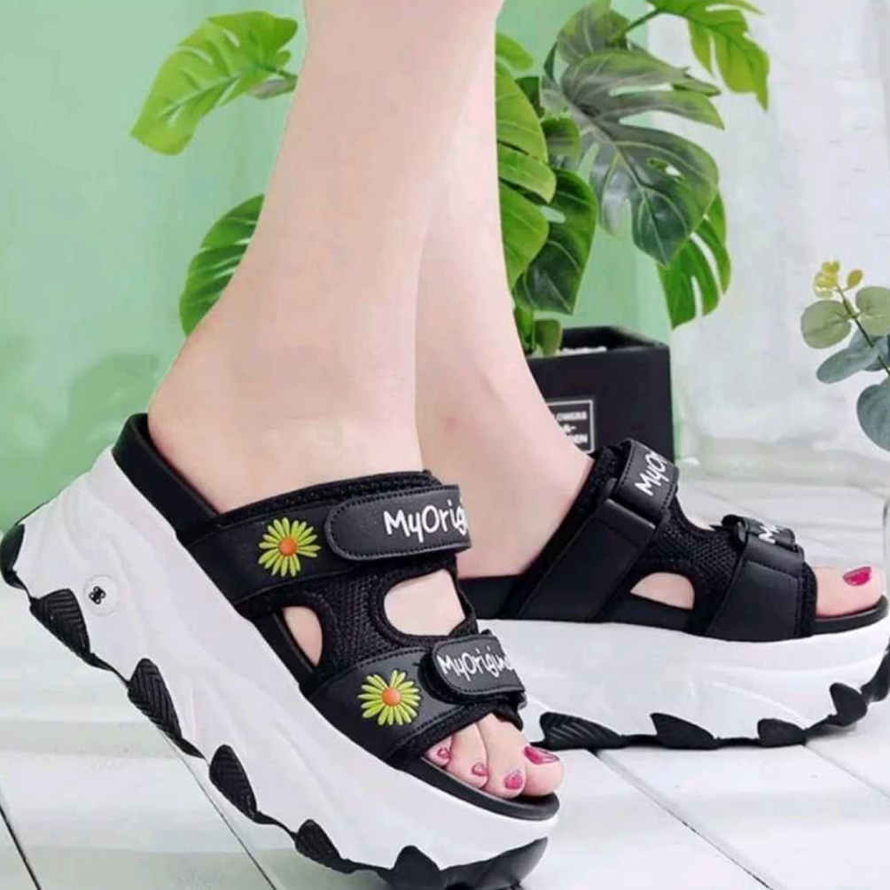 Tertarik Sandal Wadges Selop Anak Perempuan dan Dewasa Korea Motif Bunga  sendal import anak cewek