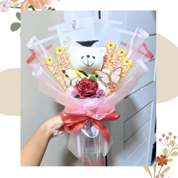 

[TERMURAH] BUKET BONEKA BUNGA MIX ARTIFICIAL | BUKET SILVERQUEEN | BUKET BENG BENG - GIFT ULANG TAHUN - GRADUATION | SEMPRO | ANNIVERSARY | PELANTIKAN