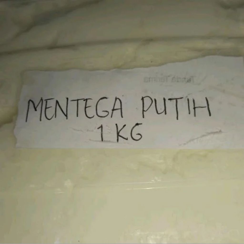 

Mentega Putih Falmia (asin)500gr-1000gr