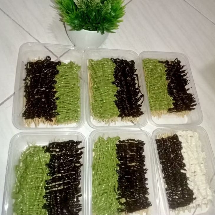 

PAKET BUNDLING MIE LIDI MANIS ENAK GURIH