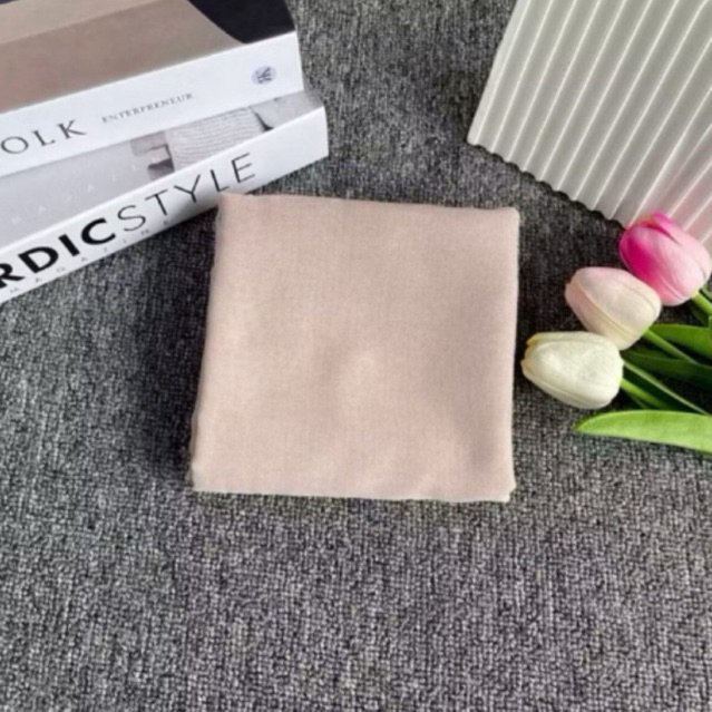 Hijab segiempat paris jadul ORI Varisha ivory