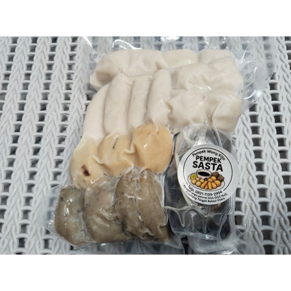 

Pempek Sasta Frozen isi komplit