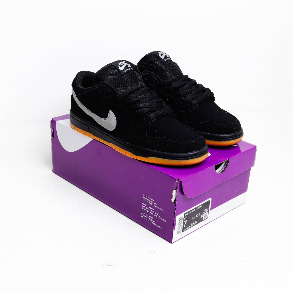 Nike SB Dunk Low IW Black Gum
