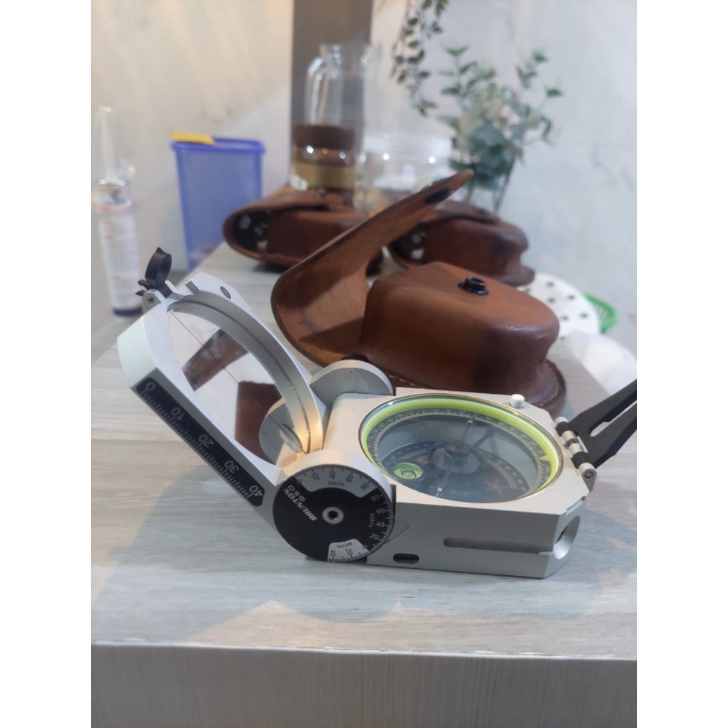 Kompas Geologi Brunton 5010 seken