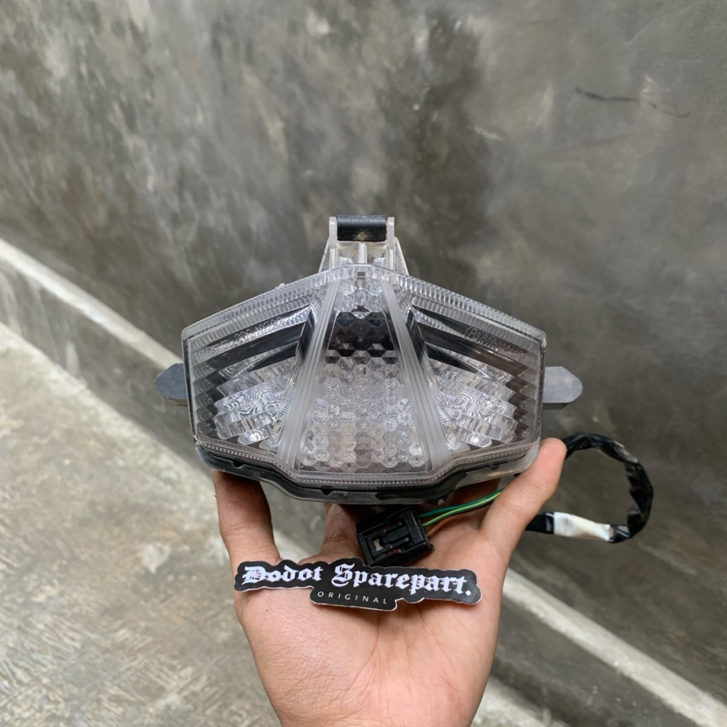 Stoplamp CBR 150R K45G Lampu Belakang CBR 150R Original Copotan
