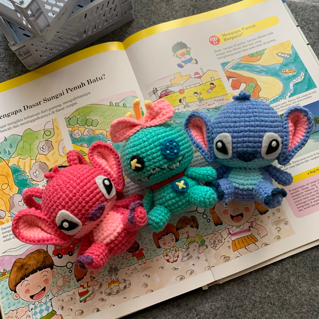 STITCH KEYCHAIN | BONEKA RAJUT STITCH
