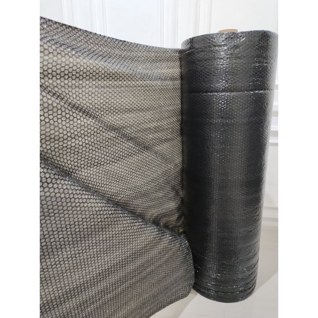 

Bubblewarp GMP Hitam Ukuran 100cm x 125cm Tebal