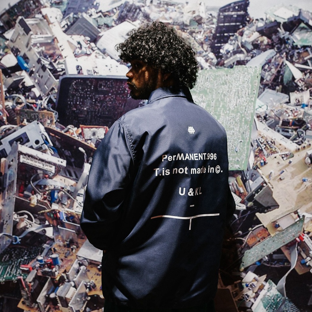 KODE F16F UNKL347 Jaket Pria Windbreak Navy Sablon WPIP 3