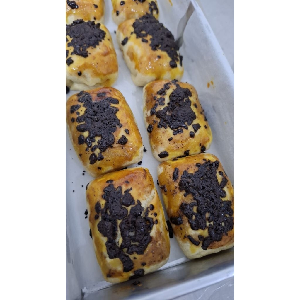 

Bolen Pisang Madam Liv Isi Pisang Cokelat 3 Biji