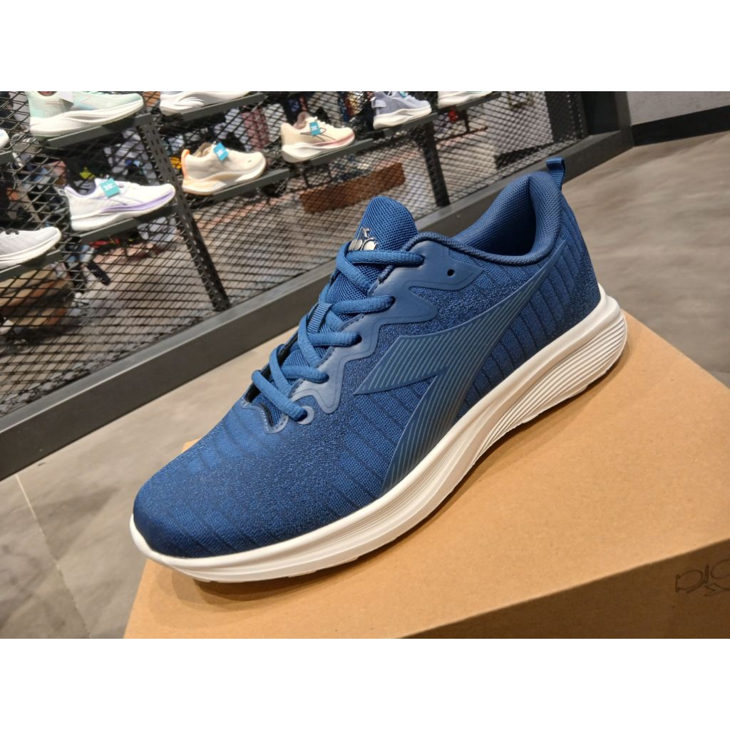 sepatu sport olahraga lari runing pria diadora navy original