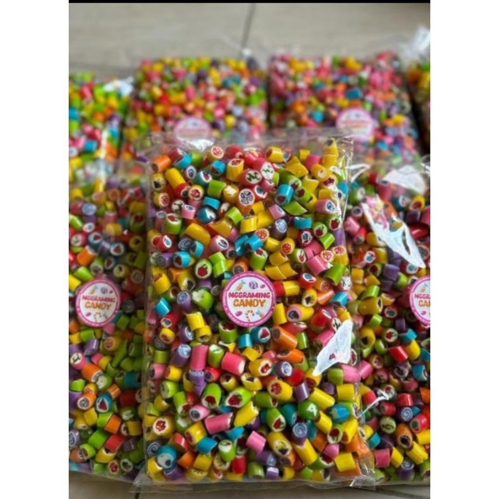 

Permen viral stick candy 250gr rasa aneka buah.