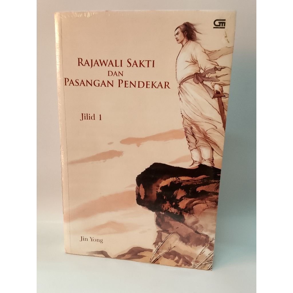 Buku RAJAWALI SAKTI & PASANGAN PENDEKAR Jld 1 - Jin Yong