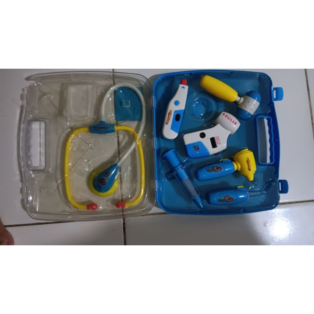 Preloved mainan dokter dokteran