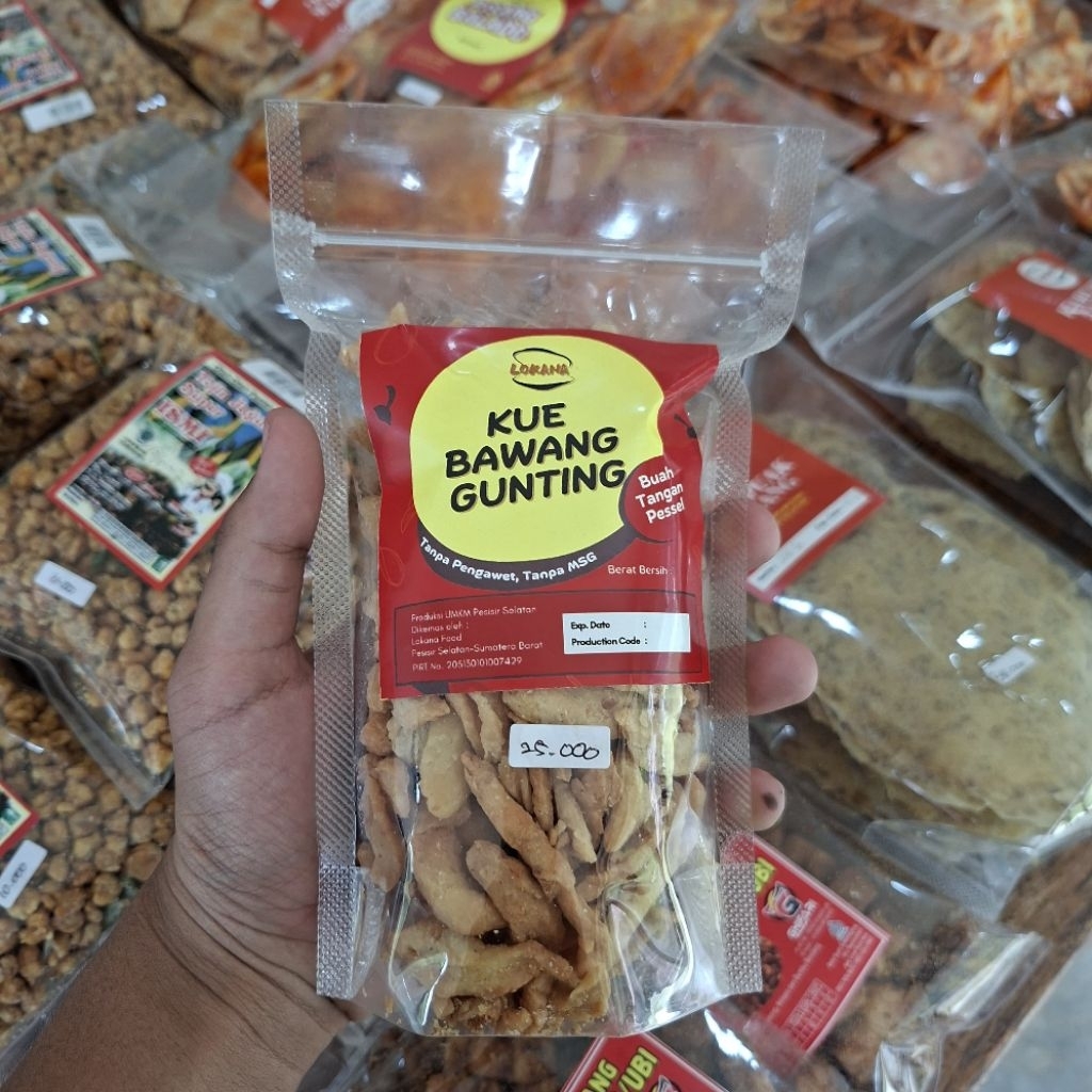 

Lokana Cemilan Kue Bawang Gunting (200 Gram)