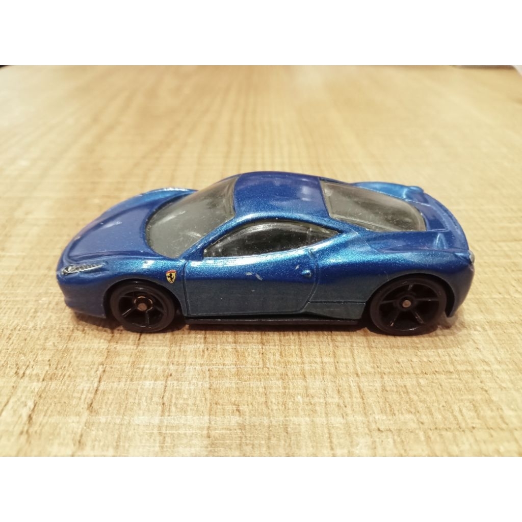 Hot Wheels Loose Ferrari 458 Italia Biru