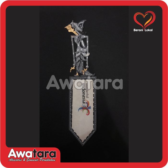 

Pembatas Buku Kulit Srikandi Abu-abu