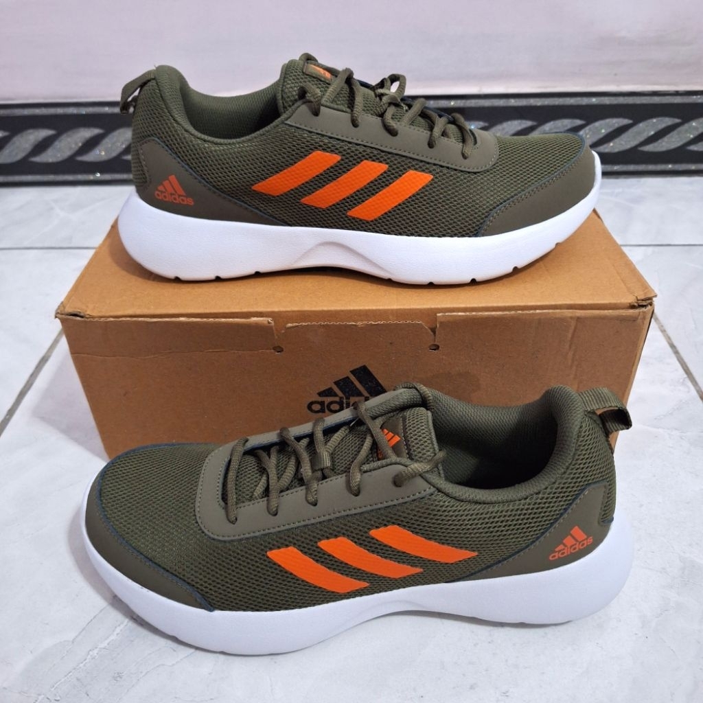 Sepatu Running Adidas Questeron Original PT. Adidas Indonesia Size 42