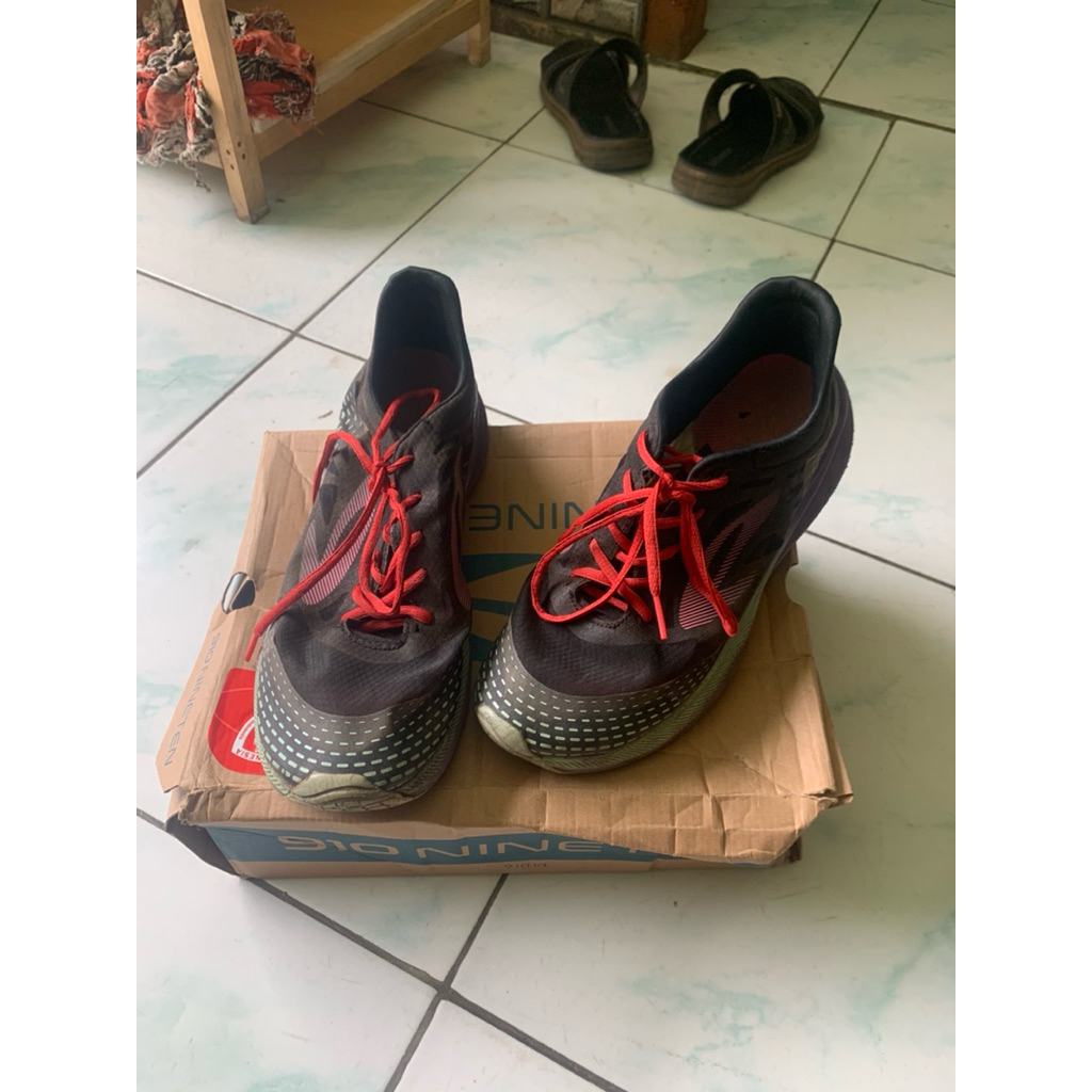 sepatu runing