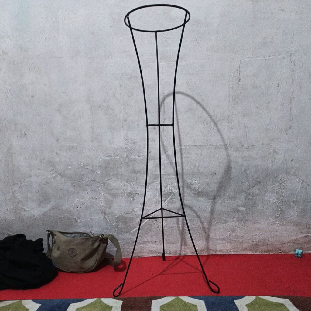 Rangka Standing Flower / Tiang Pot Bunga. 3 kaki / 3 batang