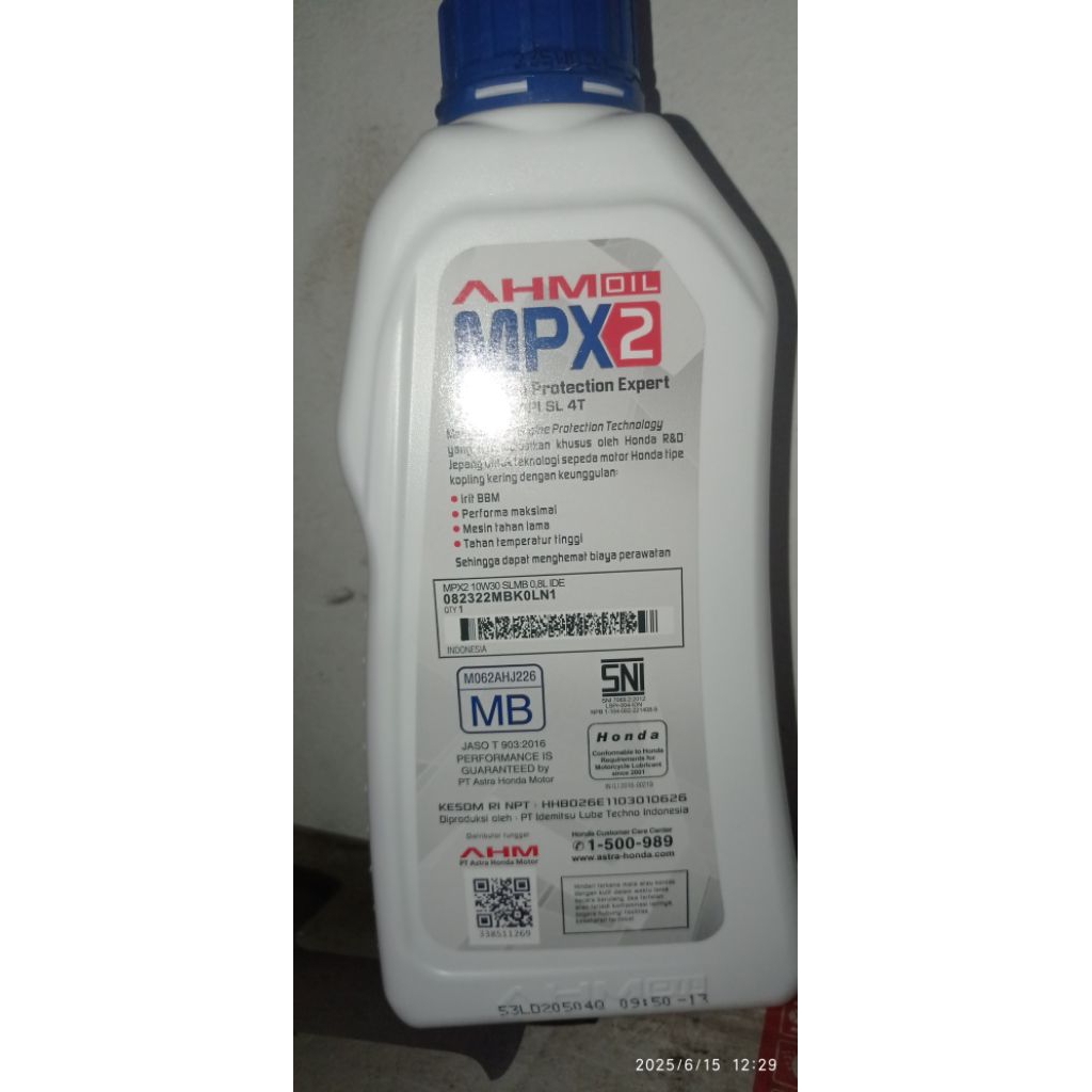 oli mesin mpx2. dijamin 100℅ ORI.