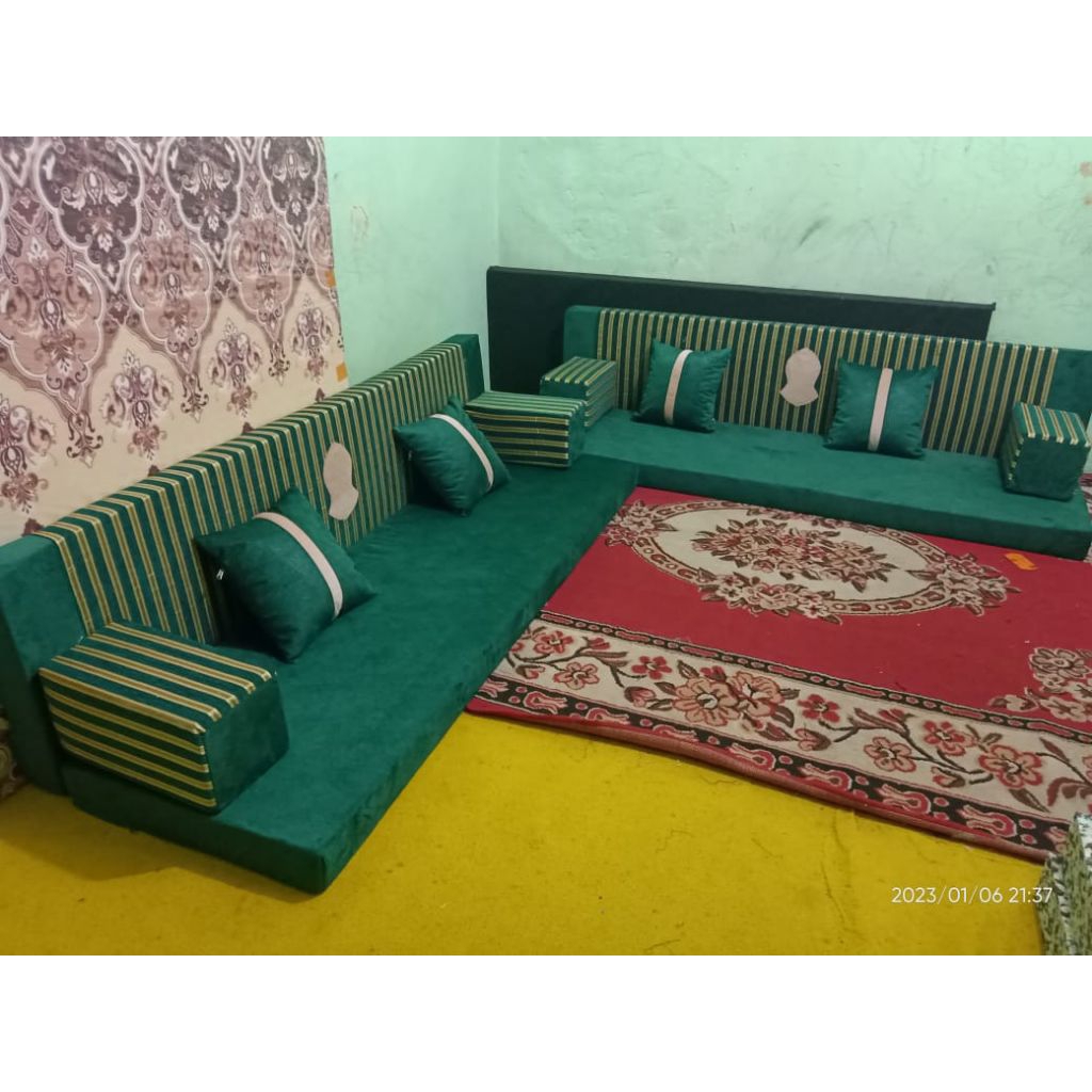 MISNAD ARABIC SOFA