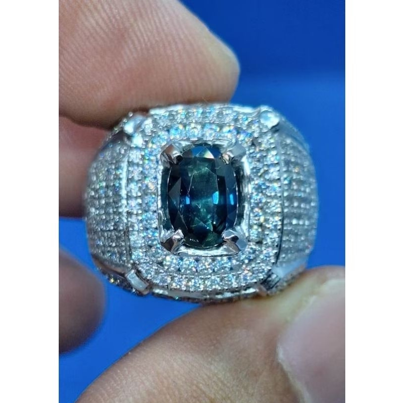 Natural sapphire