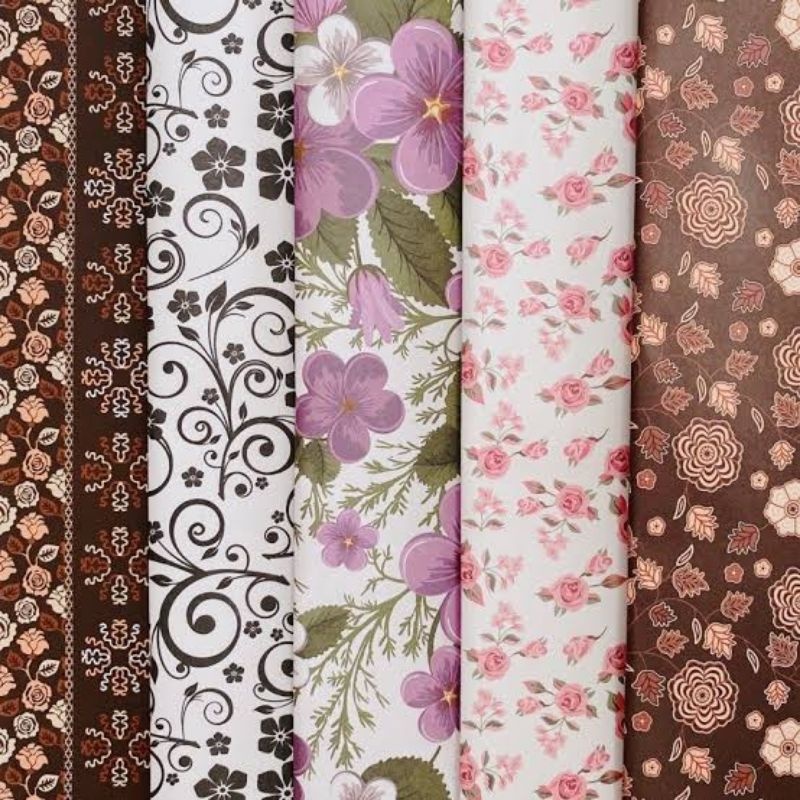 

KERTAS KADO UKURAN 65 X 50 cm